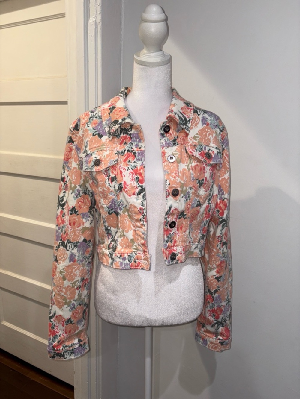 bebe Peach Floral Cropped Jean Jacket